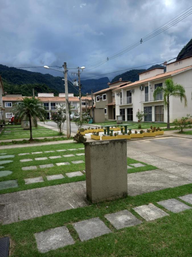 Linda Casa Em Condominio No Sahy Мангаратиба Экстерьер фото